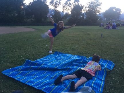 Fireworks at Bettendorf Veterans Memorial Park10